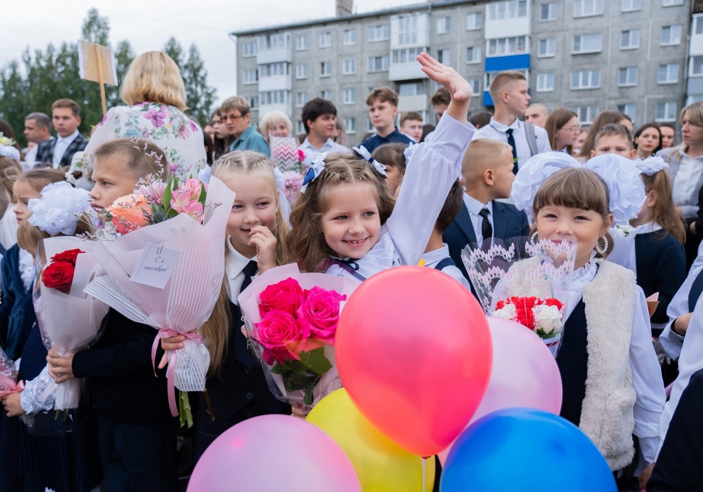В школе № 4 обучаются более 1000 детей.jpg